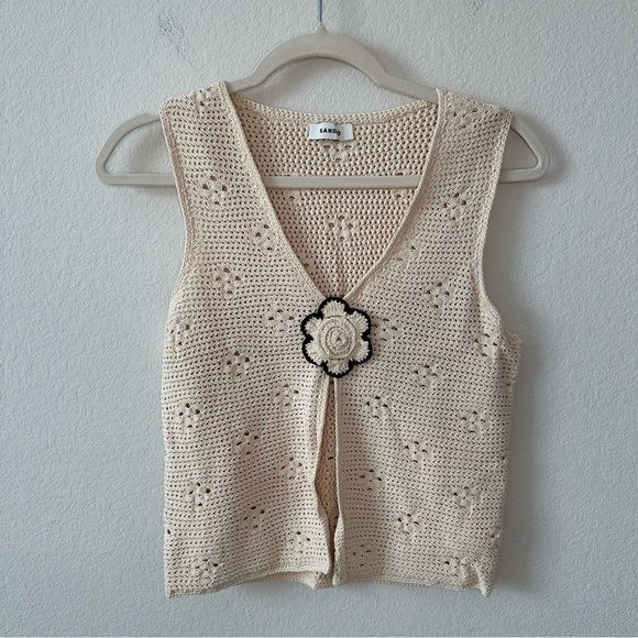 Sandro Crochet Knit Vest with Floral Detail Beige Ecru SZ 1 US 4 S - Picture 4 of 10
